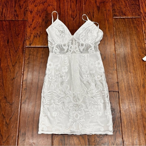 Lulus women’s see through sequin designed mini dress - Picture 1 of 9